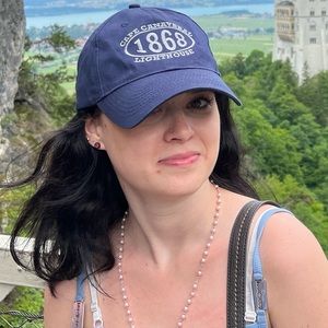 Meet your Posher, Julia